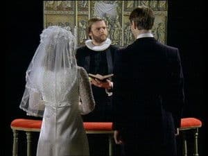 Klovnen, Arbeidskontoret, Gjennom fossen. Den hemmelige dalen.